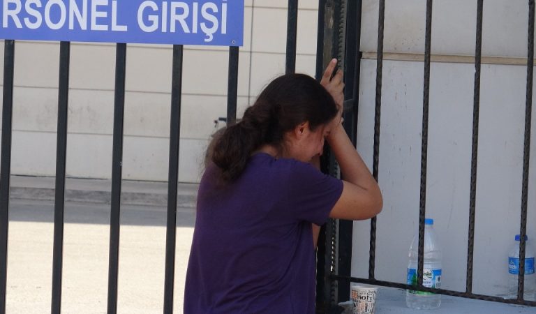 Antalya’da eşini teşhis için geldiği morgun önünde gözyaşlarına boğuldu