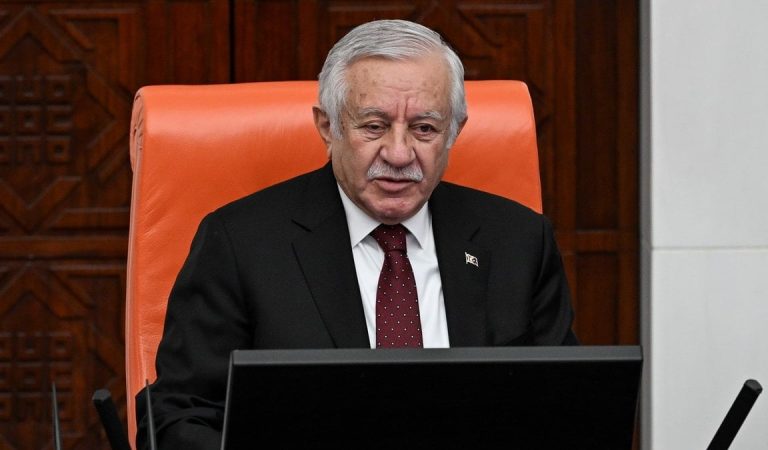 Celal Adan, Sırrı Süreyya Başkan’ı anlattı