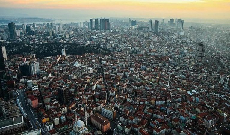 İstanbul sarsıntıyla sarsıldı: Hangi uzman ne diyor, büyük sarsıntı kapıda mı?