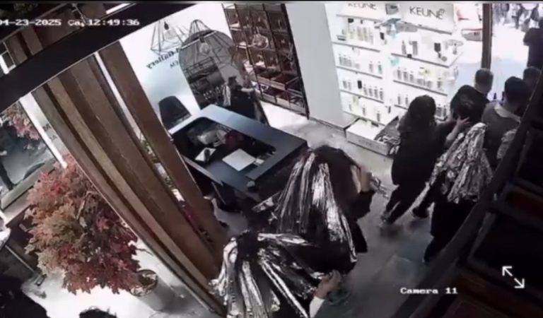 İstanbul’da zelzeleye kuaförde yakalandılar