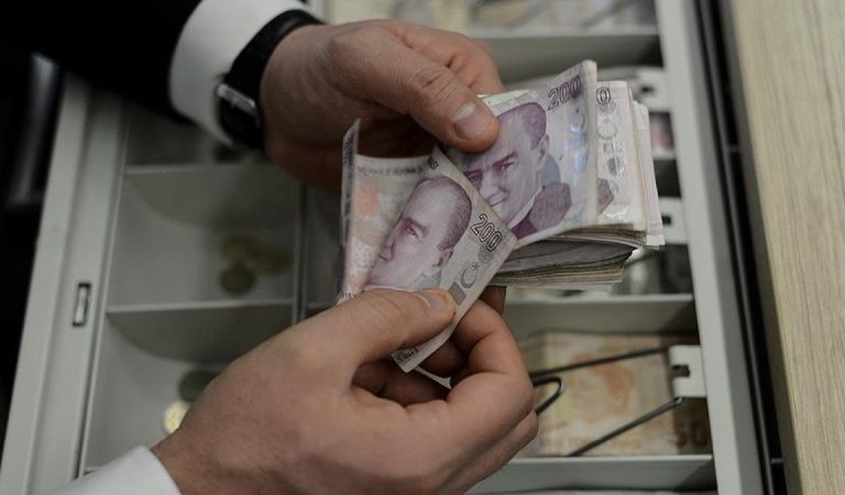 Mesken bayanlarına emeklilik hakkı yolda: Primlerin 3’te birini devlet ödeyecek