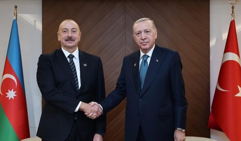 Cumhurbaşkanı Erdoğan’dan, Bağımsızlık Günü’nde Azerbaycan’da kritik temas Cumhurbaşkanı Erdoğan’dan, Bağımsızlık Günü’nde Azerbaycan’da kritik temas