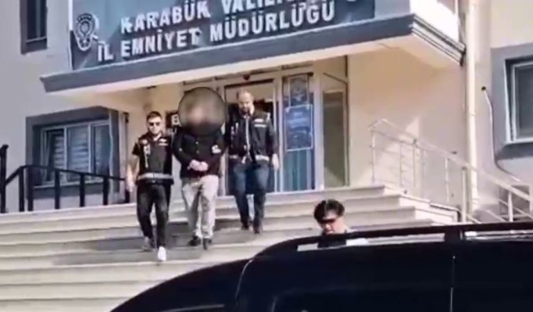 Karabük’te casus kamera operasyonu: Binlerce özel imaj ele geçirildi Karabük’te casus kamera operasyonu: Binlerce özel imaj ele geçirildi